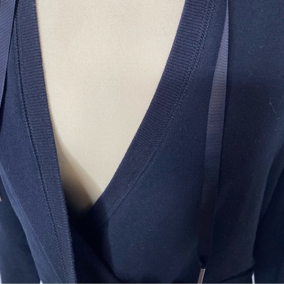 Tek Gear Black Surplice Front Long Sleeve Thumb Hole Hooded Sweatshirt - Picture 4 of 9